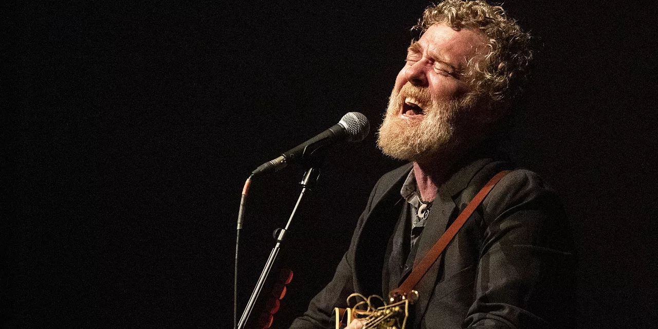 Morreu Glen Hansard. Músico irlandês ganhou o Óscar com canção de "Once"
